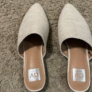 Dolce Vita woven mules